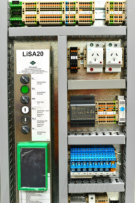 LiSA20 Lift Controller